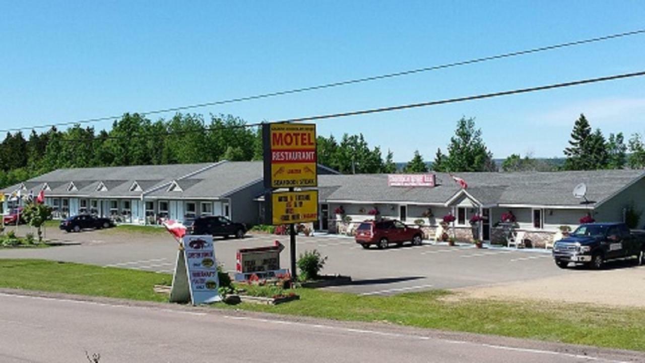 Fundy Rocks Motel ホープウェル・ケープ エクステリア 写真